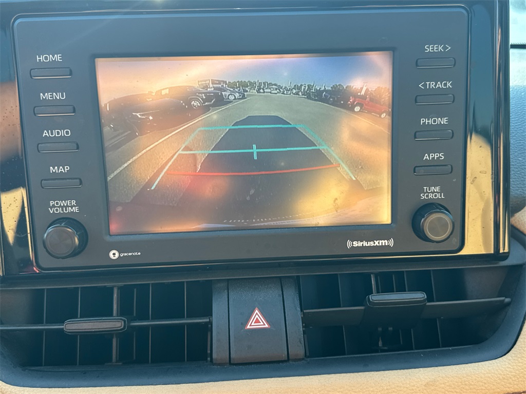 2021 Toyota RAV4 LE photo 29