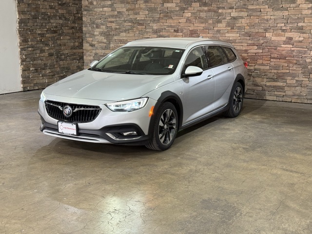 2018 Buick Regal TourX Essence photo 5
