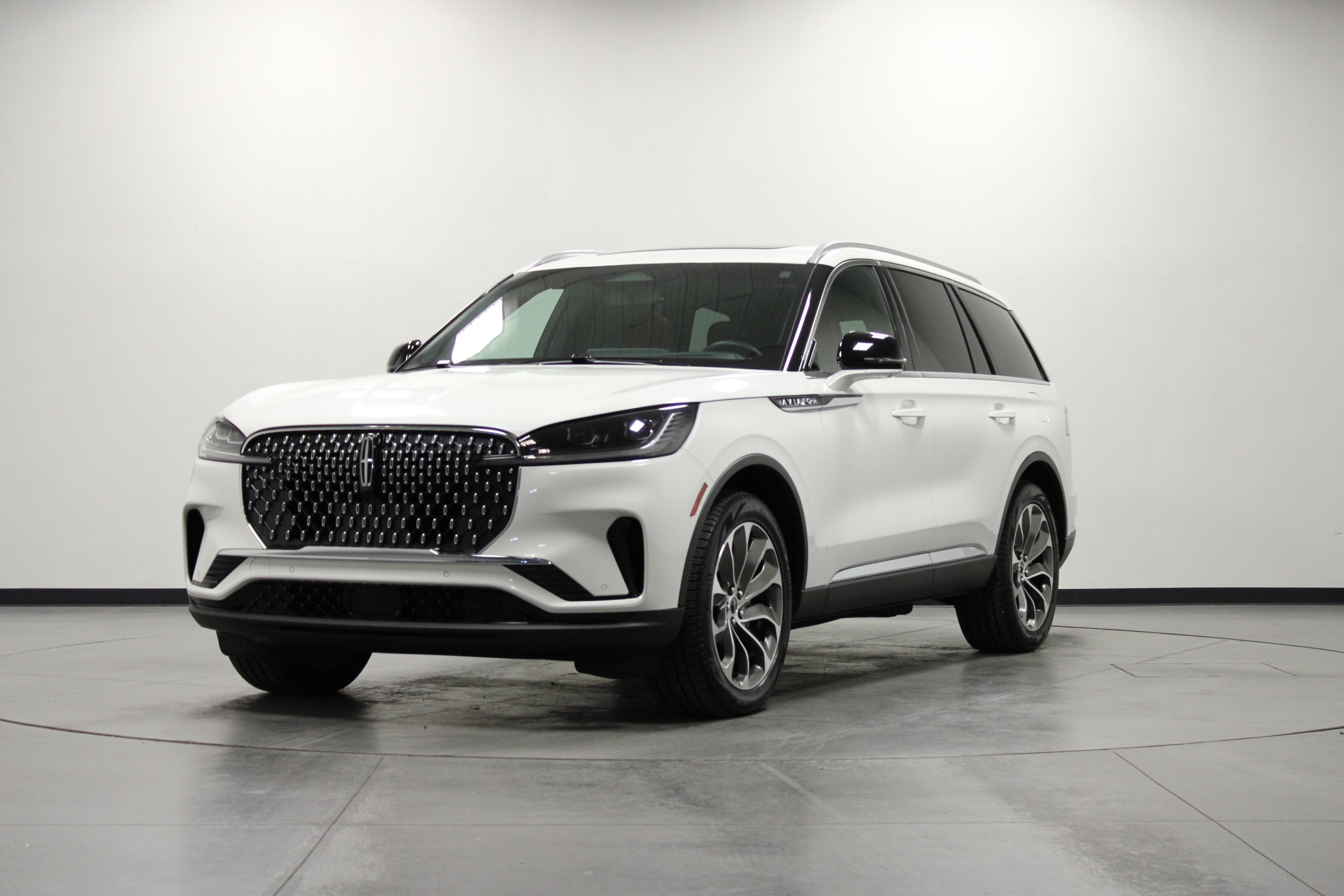 2025 Lincoln Aviator Reserve photo 7
