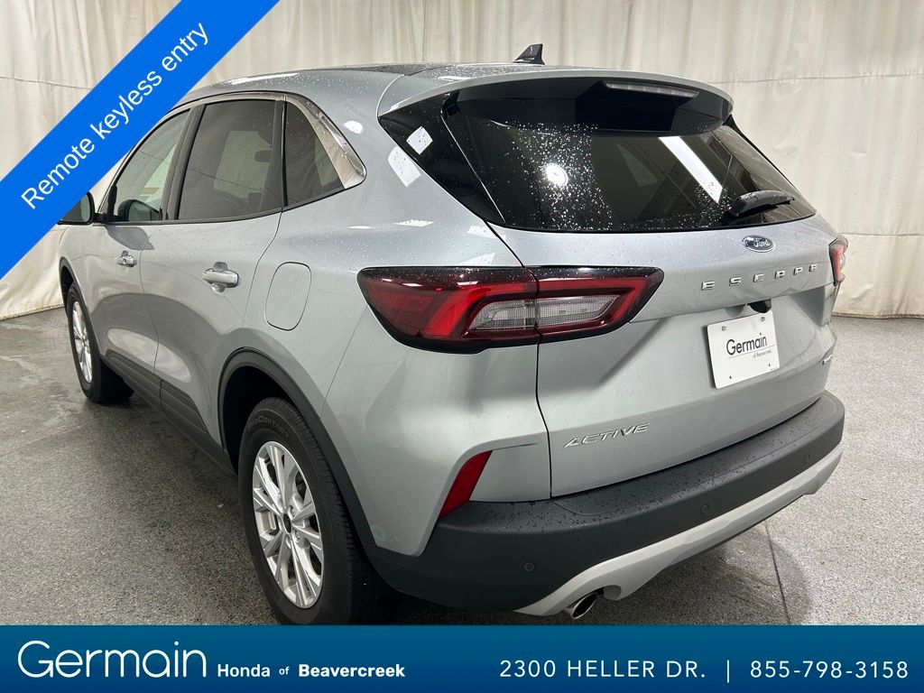2023 Ford Escape Active photo 2