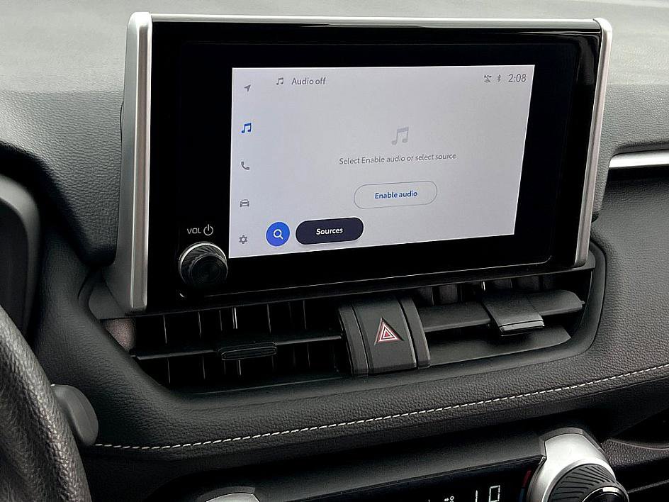 2024 Toyota RAV4 Hybrid XLE photo 11