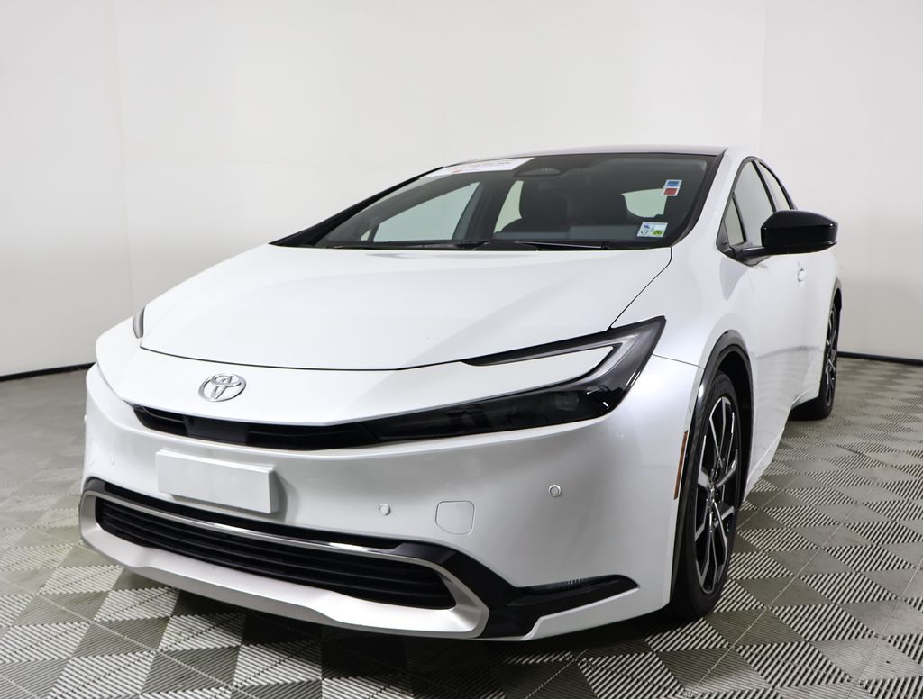 2024 Toyota Prius Prime XSE Premium photo 2