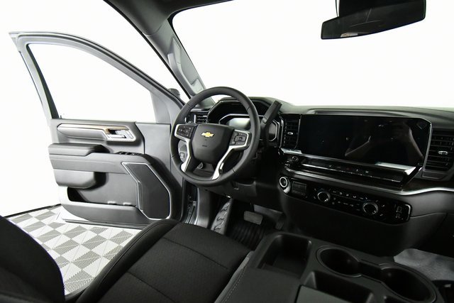2026 Chevrolet Silverado 2500HD LT photo 18