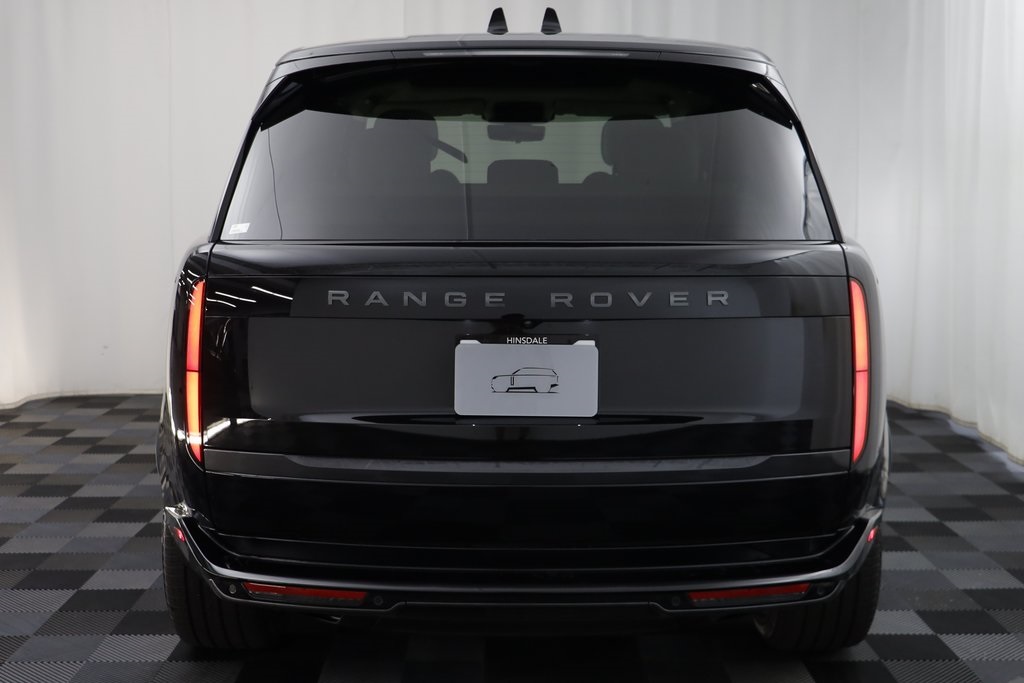 2025 Land Rover Range Rover SE photo 12