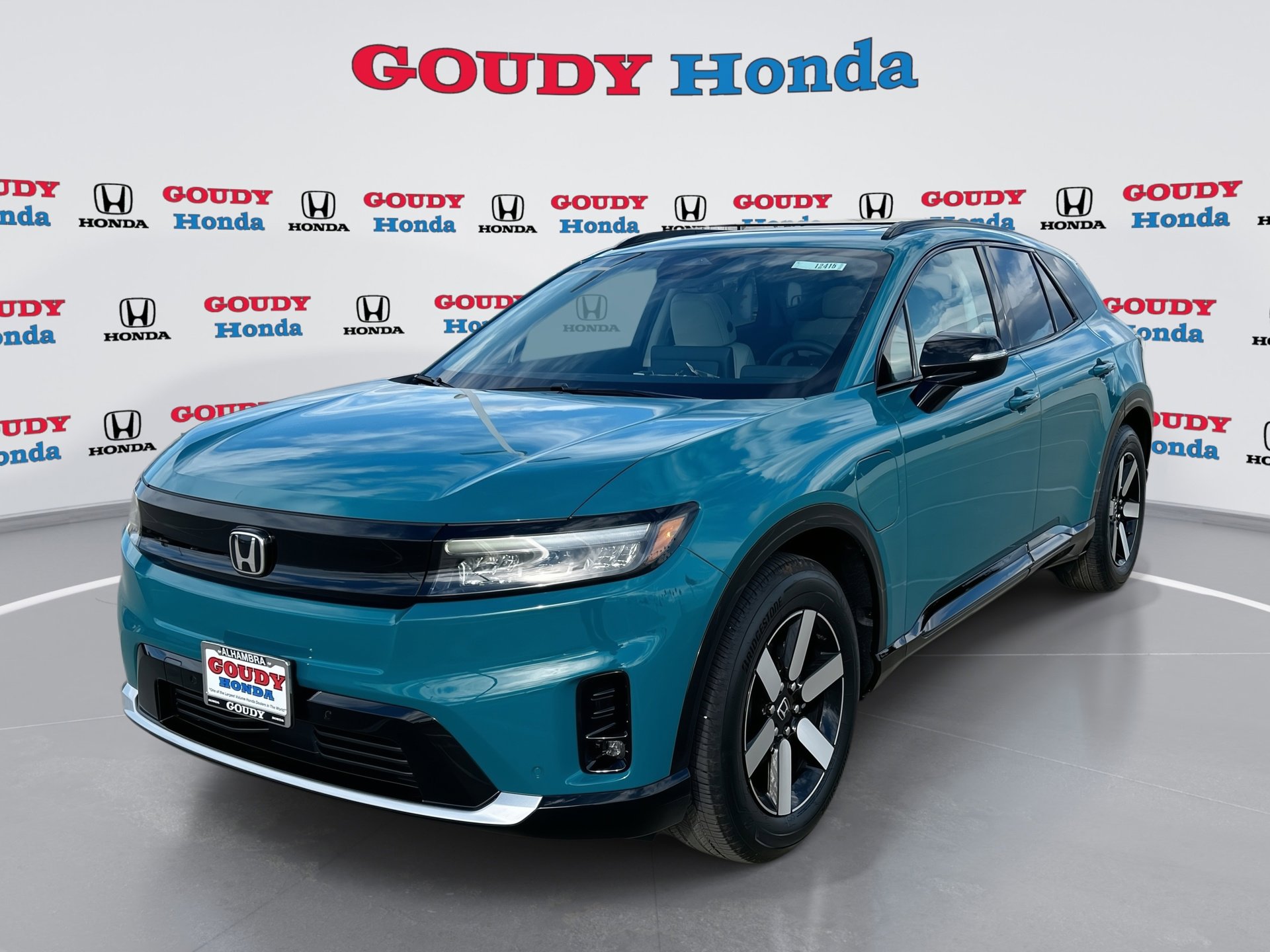 2026 Honda Prologue Touring's photo