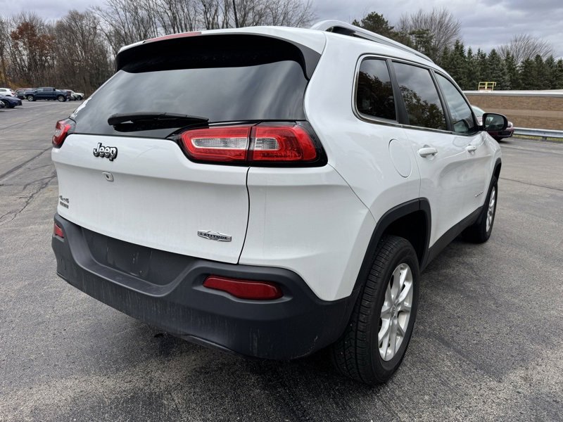 2018 Jeep Cherokee Latitude photo 2