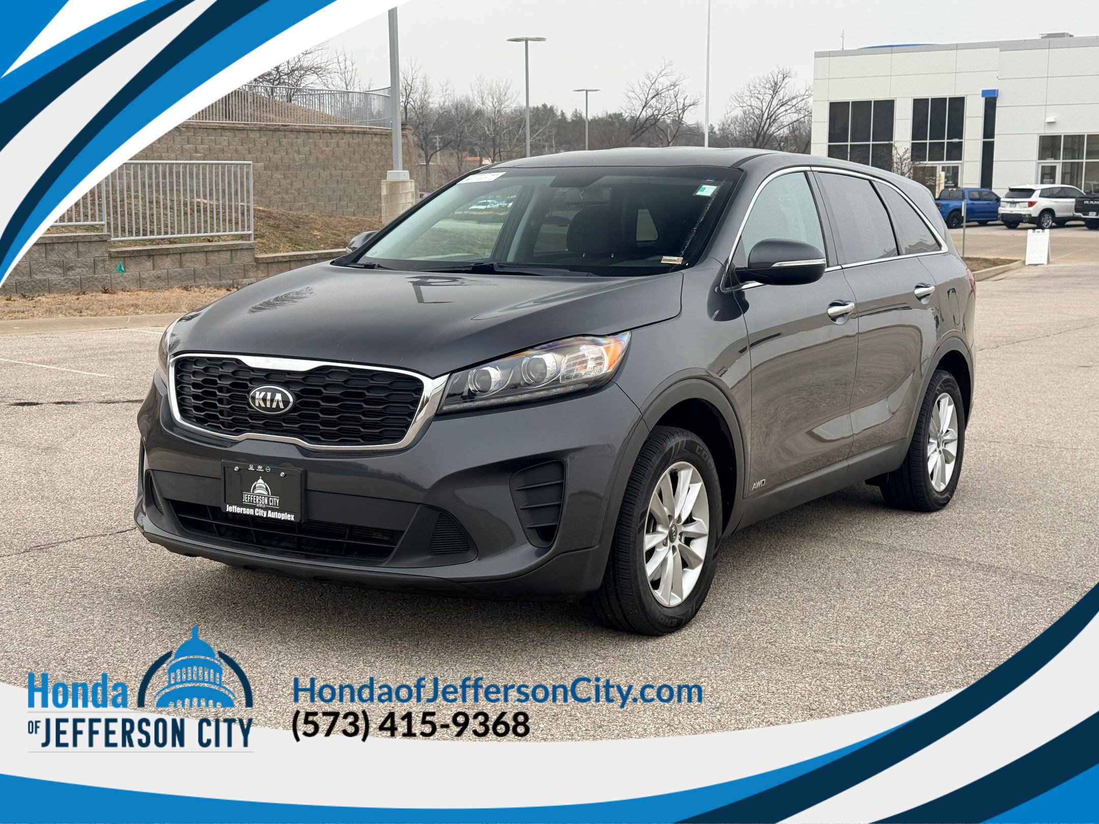 2019 Kia Sorento LX's photo
