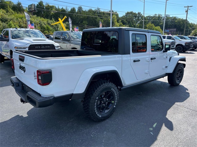 2025 Jeep Gladiator Willys photo 3