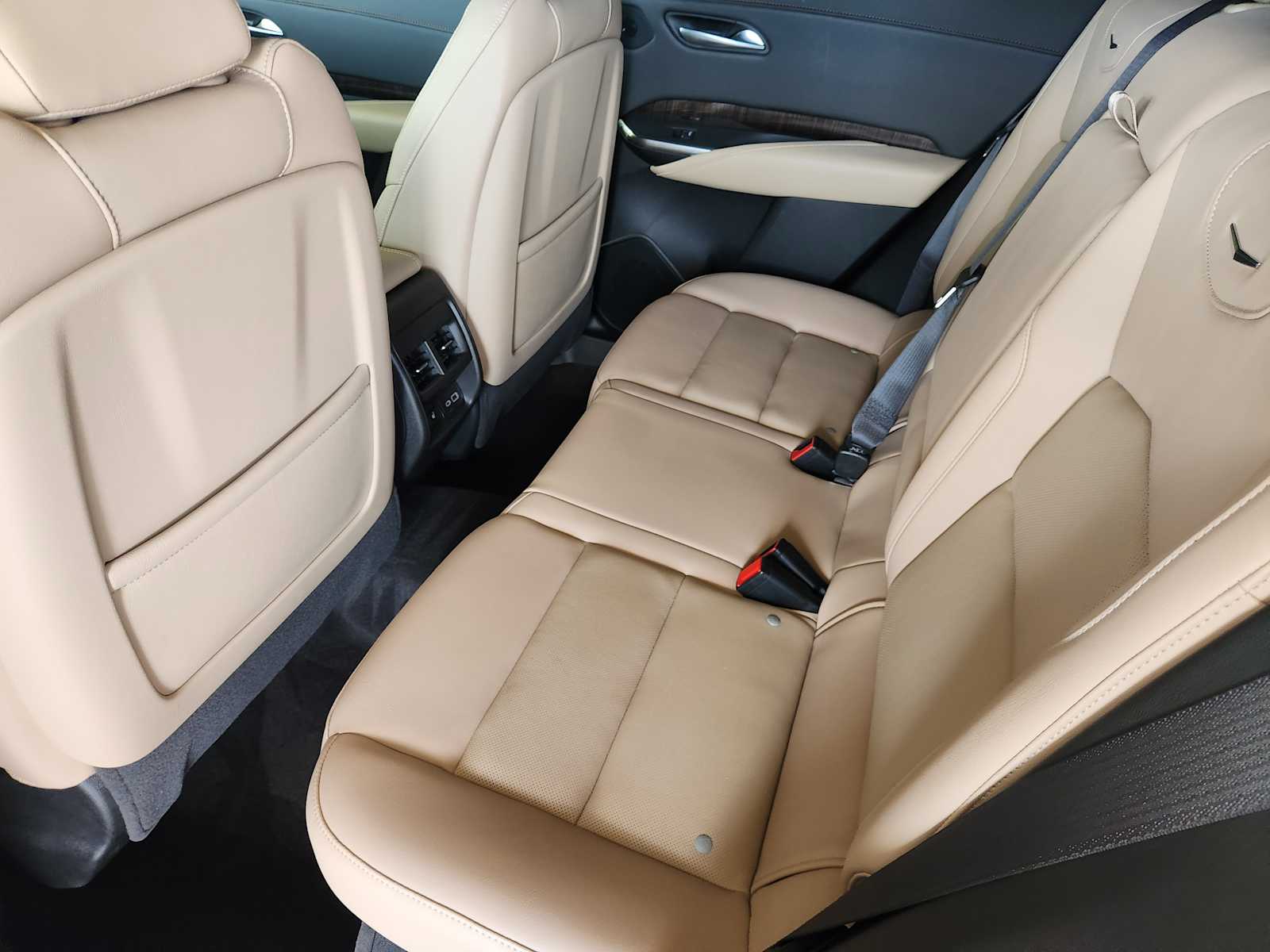 2025 Cadillac XT4 Premium Luxury photo 20