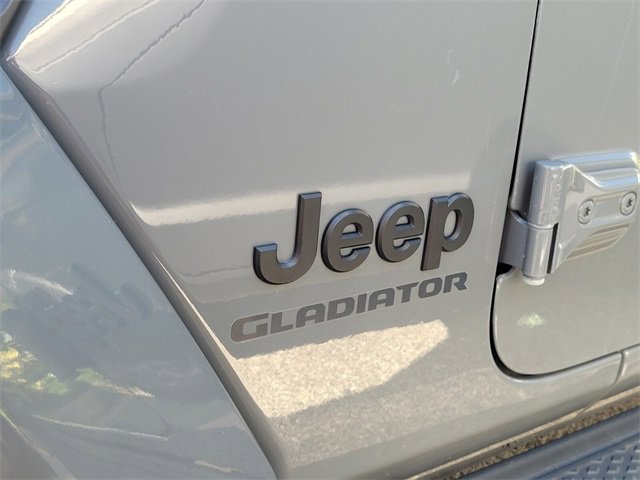 2021 Jeep Gladiator Sport S photo 3