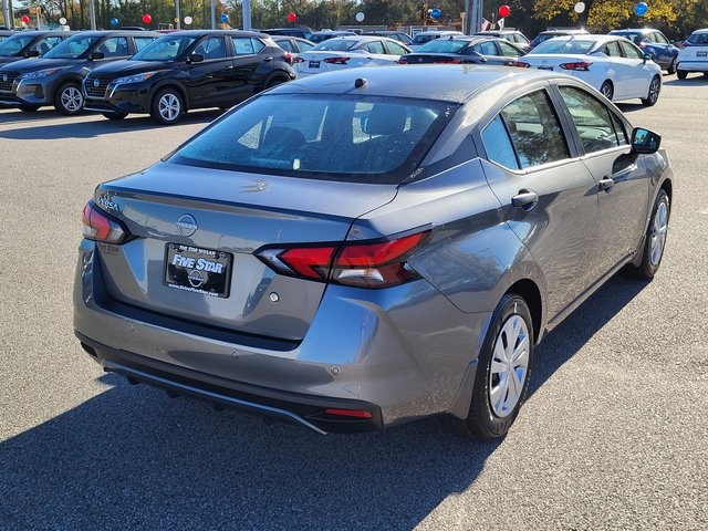 2025 Nissan Versa S photo 2