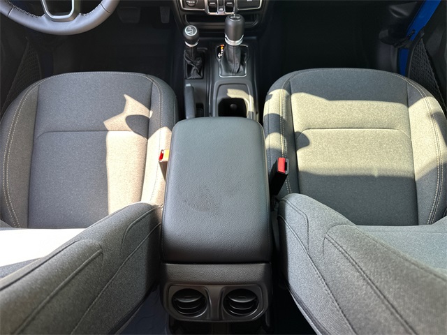 2025 Jeep Wrangler Sport S photo 16