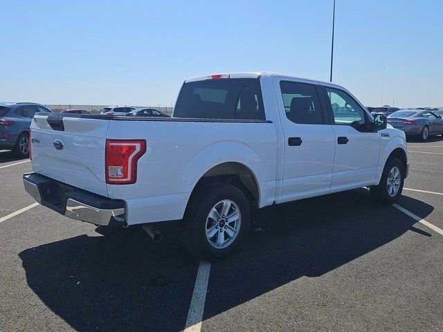 2017 Ford F-150 XLT photo 4