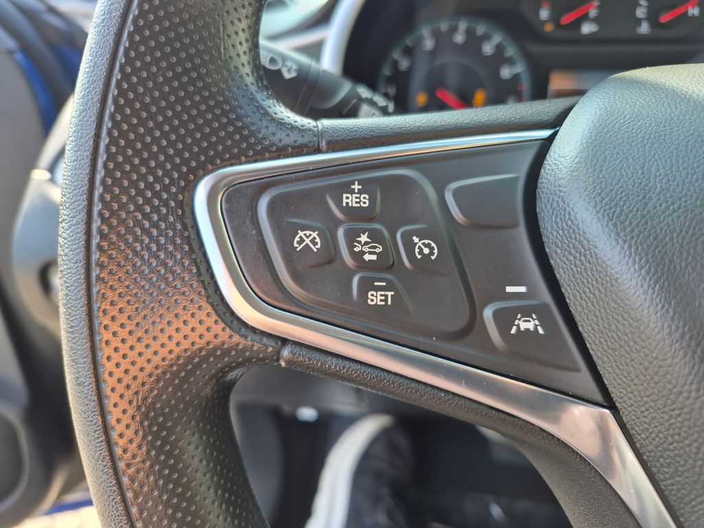 2023 Chevrolet Malibu 1LT photo 18