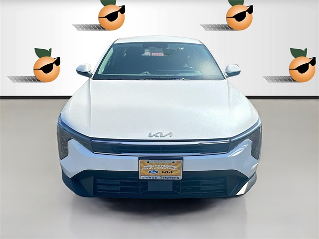 2025 Kia K4 LXS photo 2