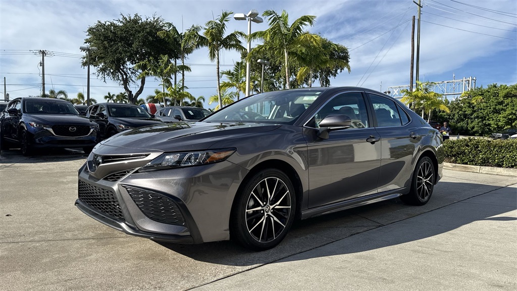 2023 Toyota Camry SE photo 27