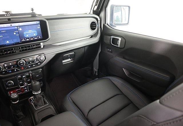 2024 Jeep Wrangler 4xe Rubicon X photo 18