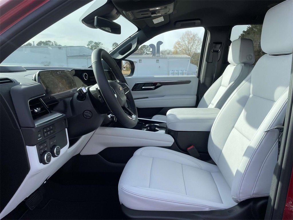 2025 Chevrolet Tahoe Premier photo 16