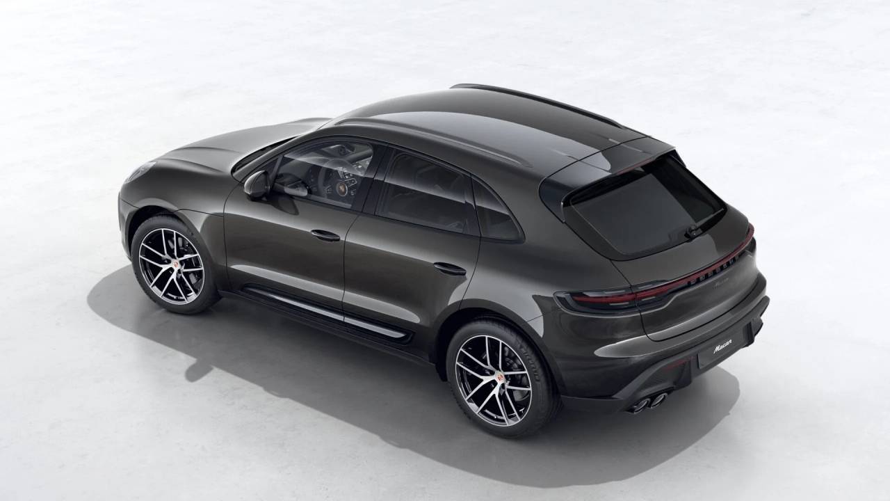 2026 Porsche Macan T photo 3