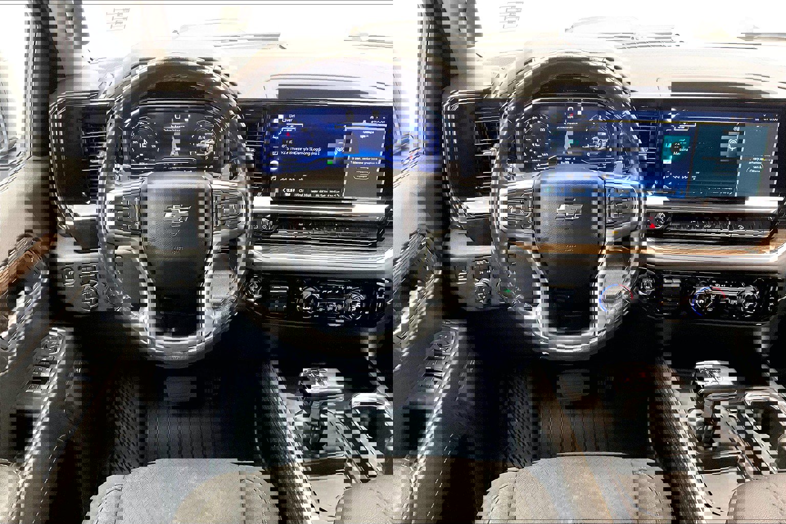 2022 Chevrolet Silverado 1500 LT Trail Boss photo 4