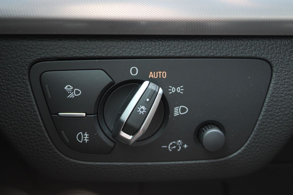 2024 Audi Q5 45 S line Premium photo 45