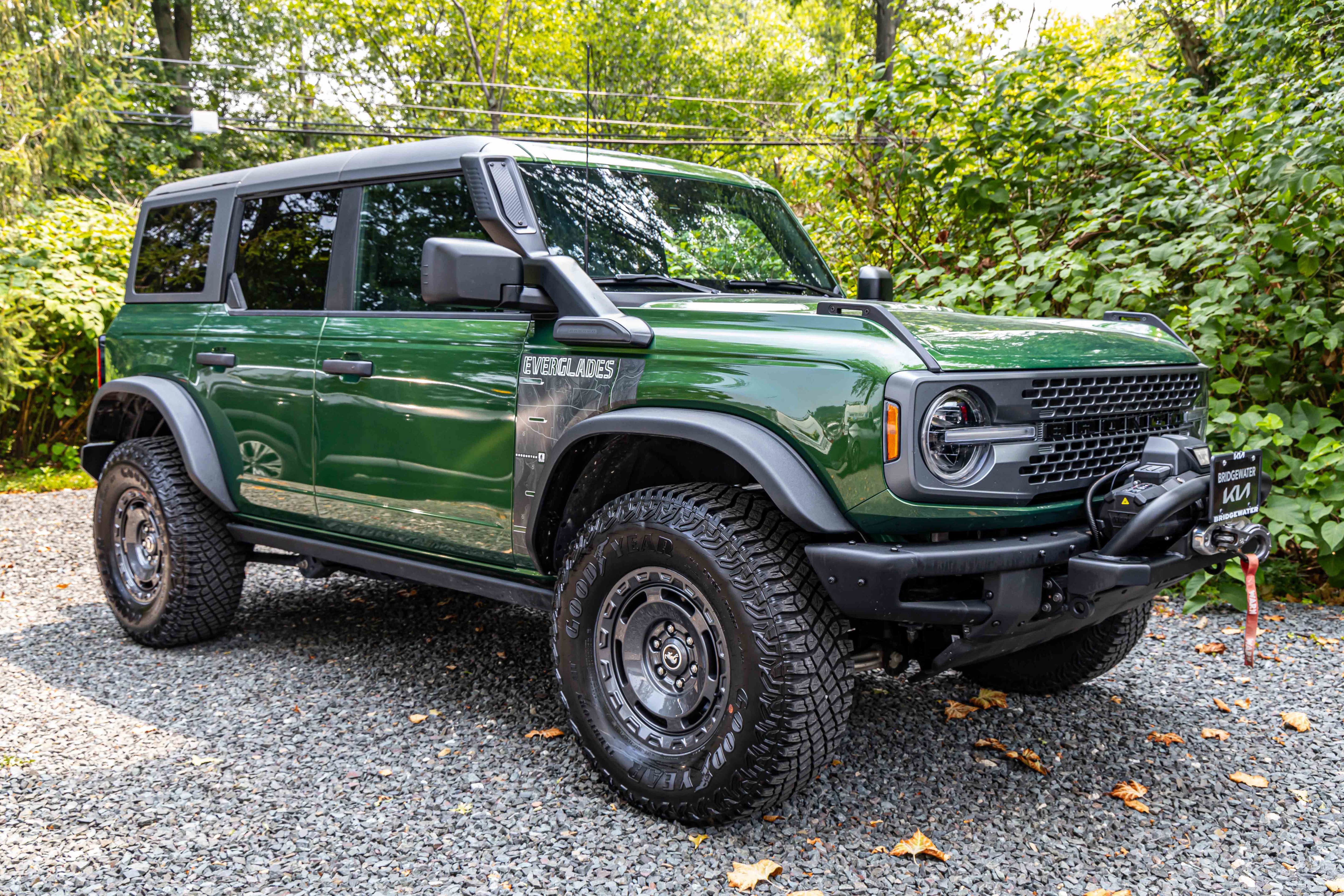 2024 Ford Bronco 4-Door Everglades's photo
