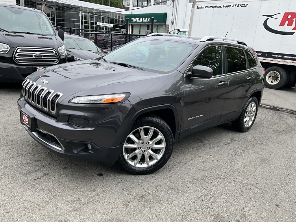 Used 2015 Gray Jeep Limited image 1