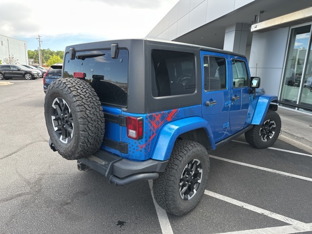 2016 Jeep Wrangler Unlimited Sahara photo 2
