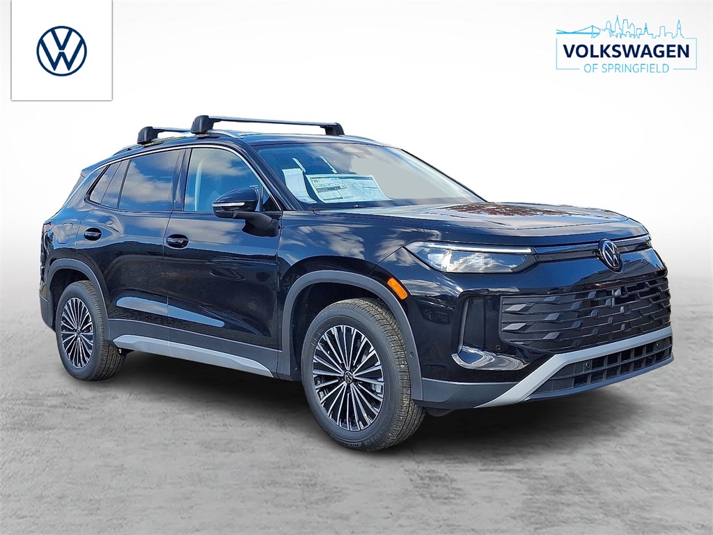 2025 Volkswagen Tiguan S's photo