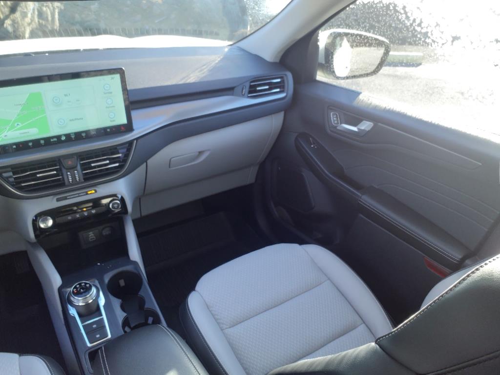2025 Ford Escape Plug-In Hybrid photo 10