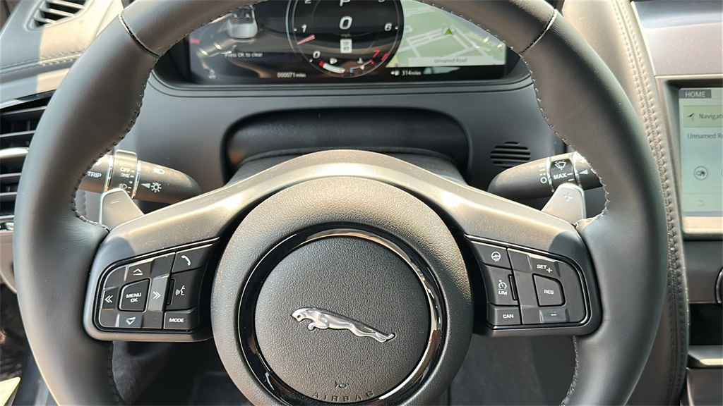 2024 Jaguar F-TYPE R75 P450 photo 12