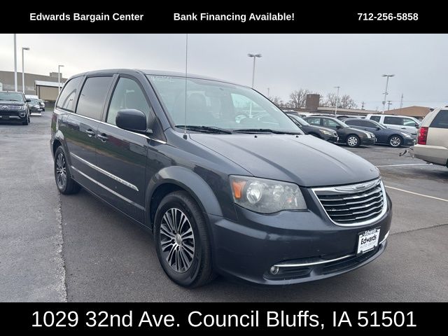 Used 2014 Chrysler Town & Country S with VIN 2C4RC1HG3ER279883 for sale in Council Bluffs, IA