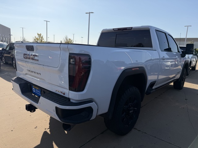 2024 Gmc Sierra HD AT4 photo 2
