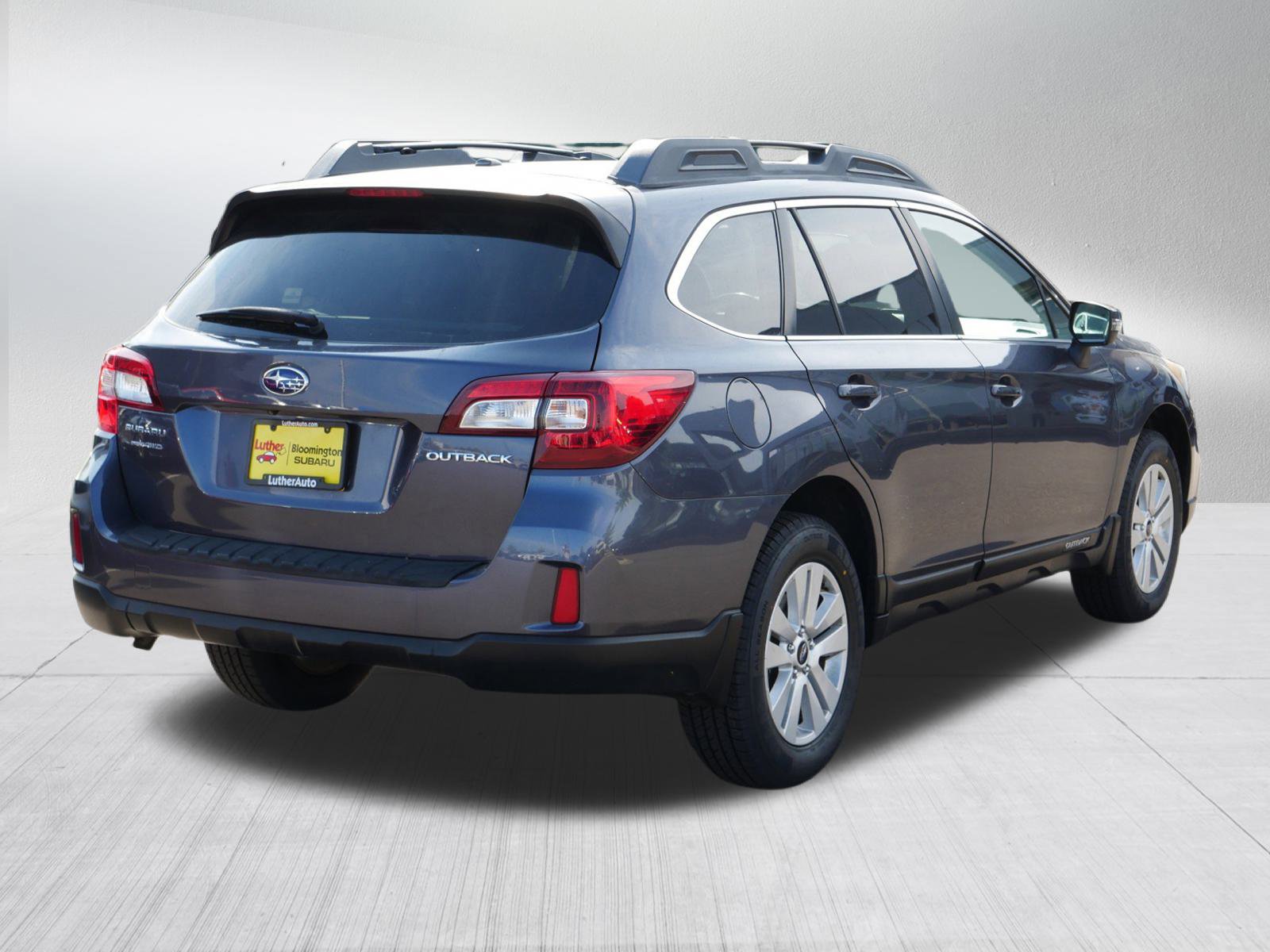 2015 Subaru Outback 2.5i Premium photo 7