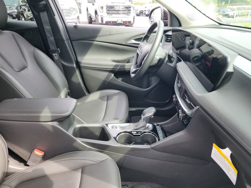 2024 Buick Encore GX Sport Touring photo 27
