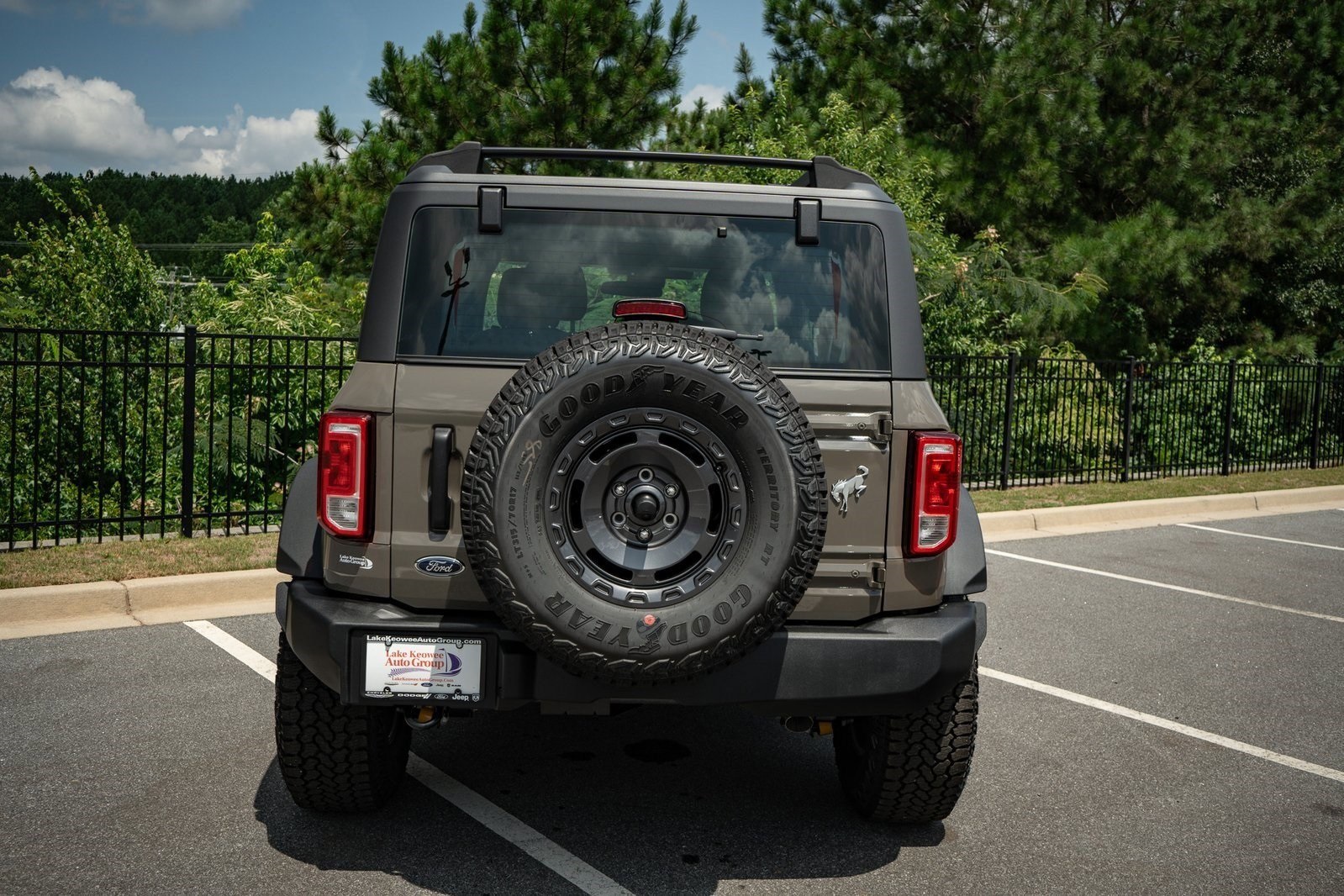 2025 Ford Bronco Base photo 7