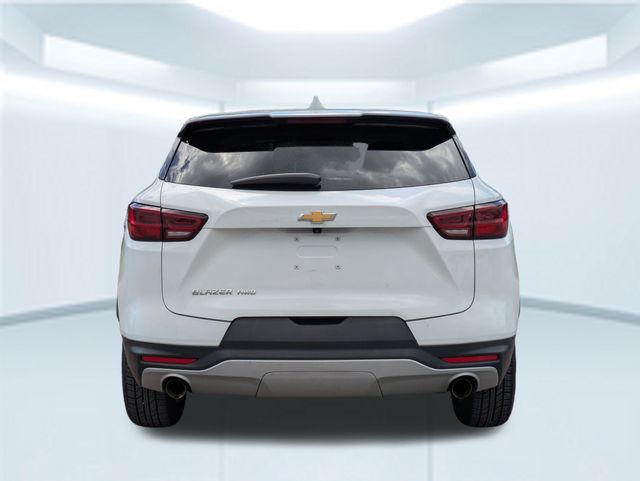 2023 Chevrolet Blazer 2LT photo 3