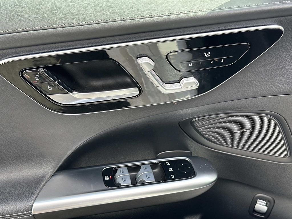 2023 Mercedes Benz C 300 4MATIC photo 34