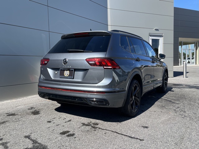 2024 Volkswagen Tiguan SE R-Line Black photo 23