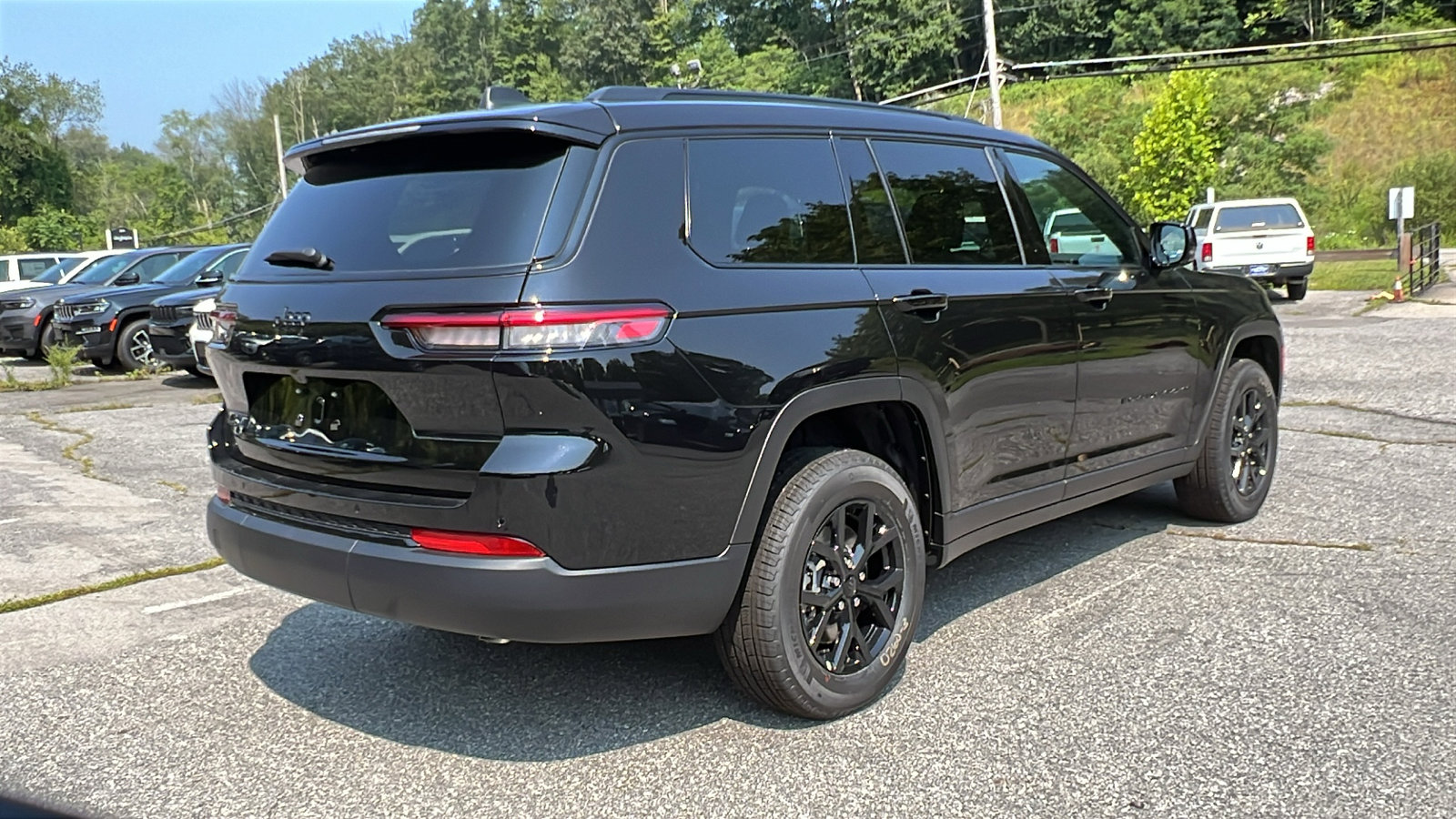 2025 Jeep Grand Cherokee Altitude X photo 4