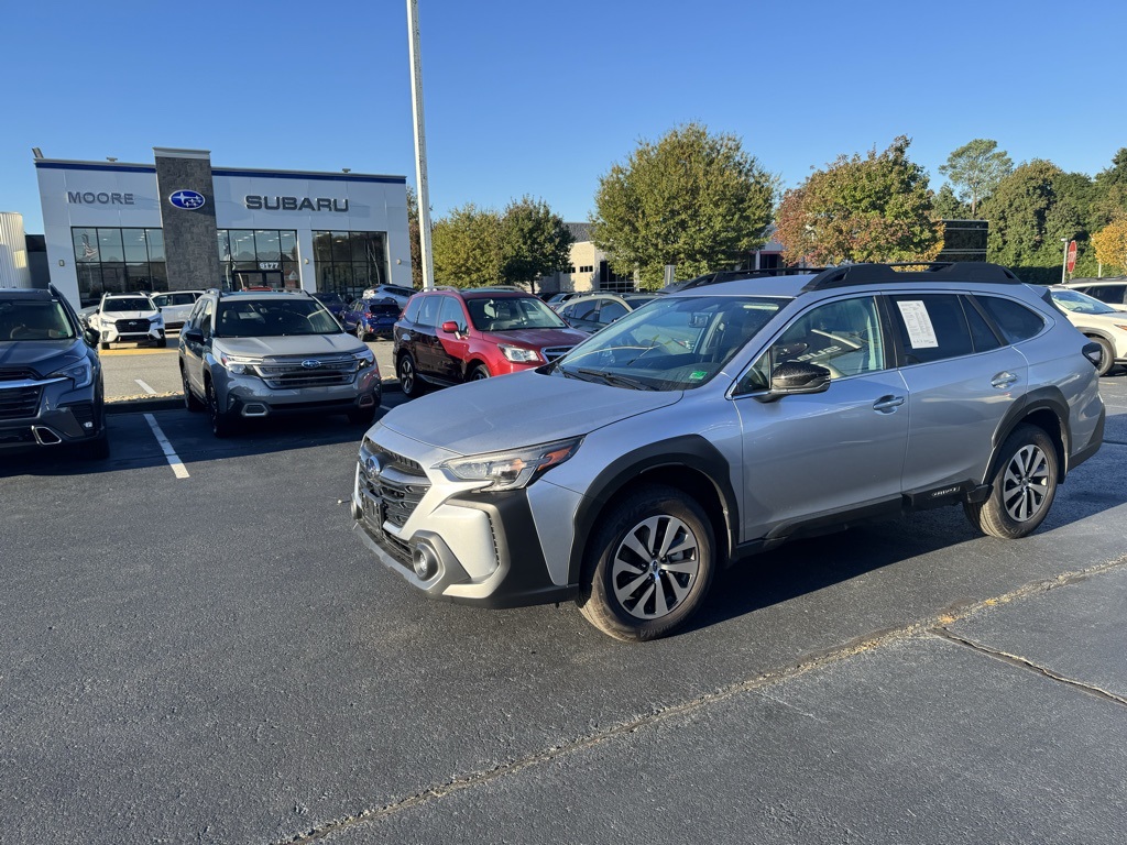 2025 Subaru Outback Premium photo 3