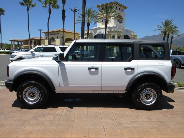 2025 Ford Bronco 4-Door Base's photo