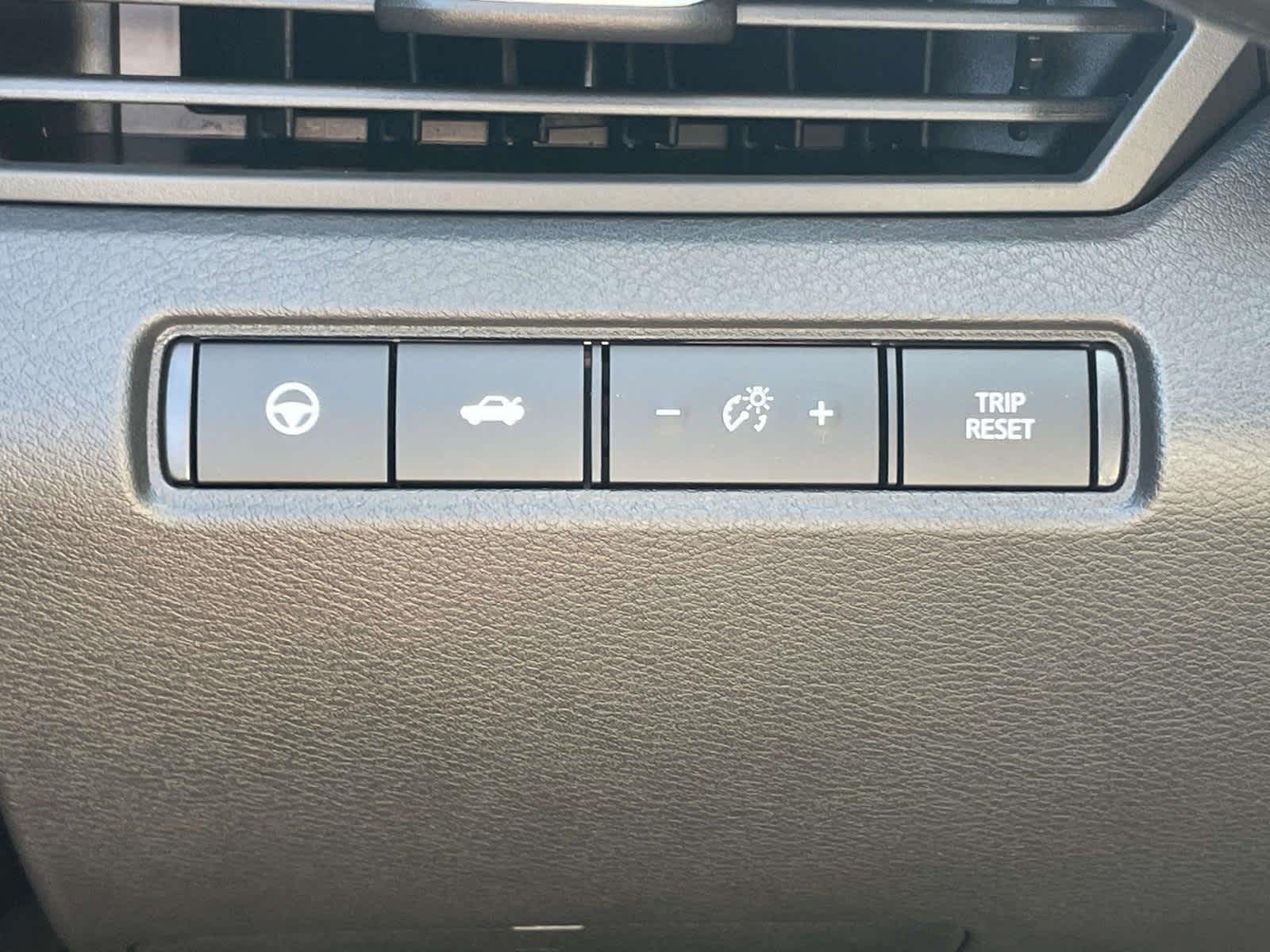 2025 Nissan Altima 2.5 SV photo 25