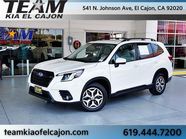 2022 Subaru Forester Premium