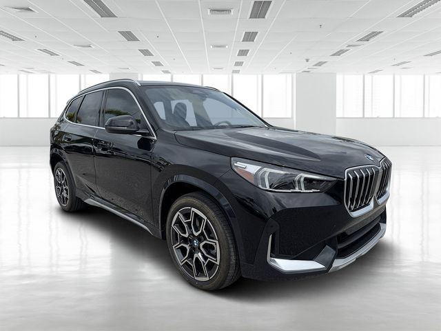 2026 BMW X1 28i's photo