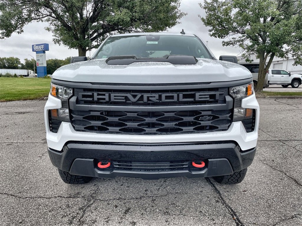 2026 Chevrolet Silverado 1500 Custom Trail Boss photo 2