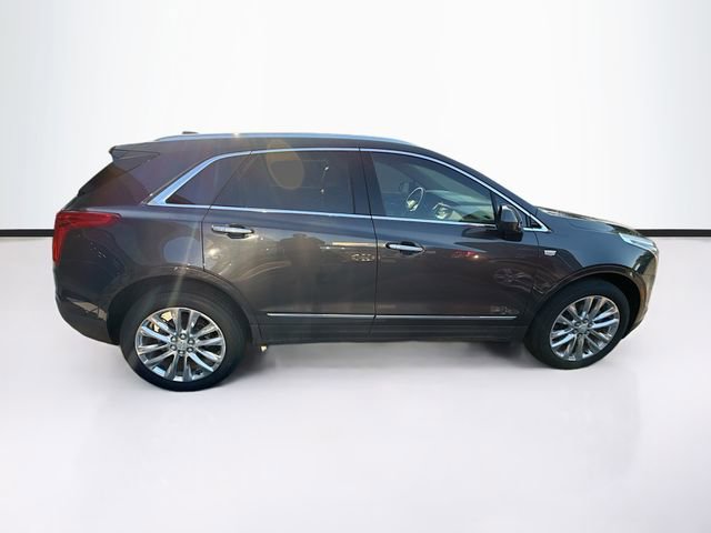 2017 Cadillac XT5 Platinum photo 4