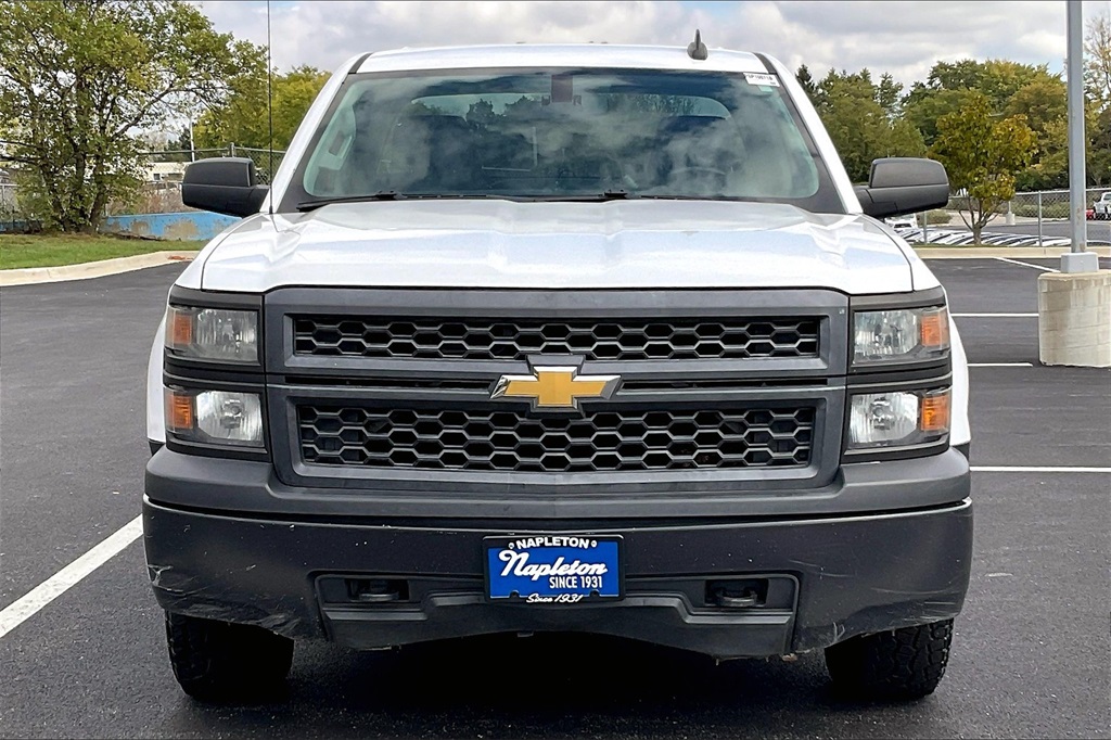 2015 Chevrolet Silverado 1500 photo 2