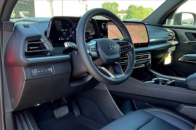 2025 Chevrolet Traverse photo 7