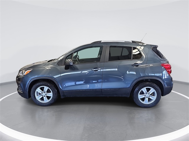2022 Chevrolet Trax LT photo 2